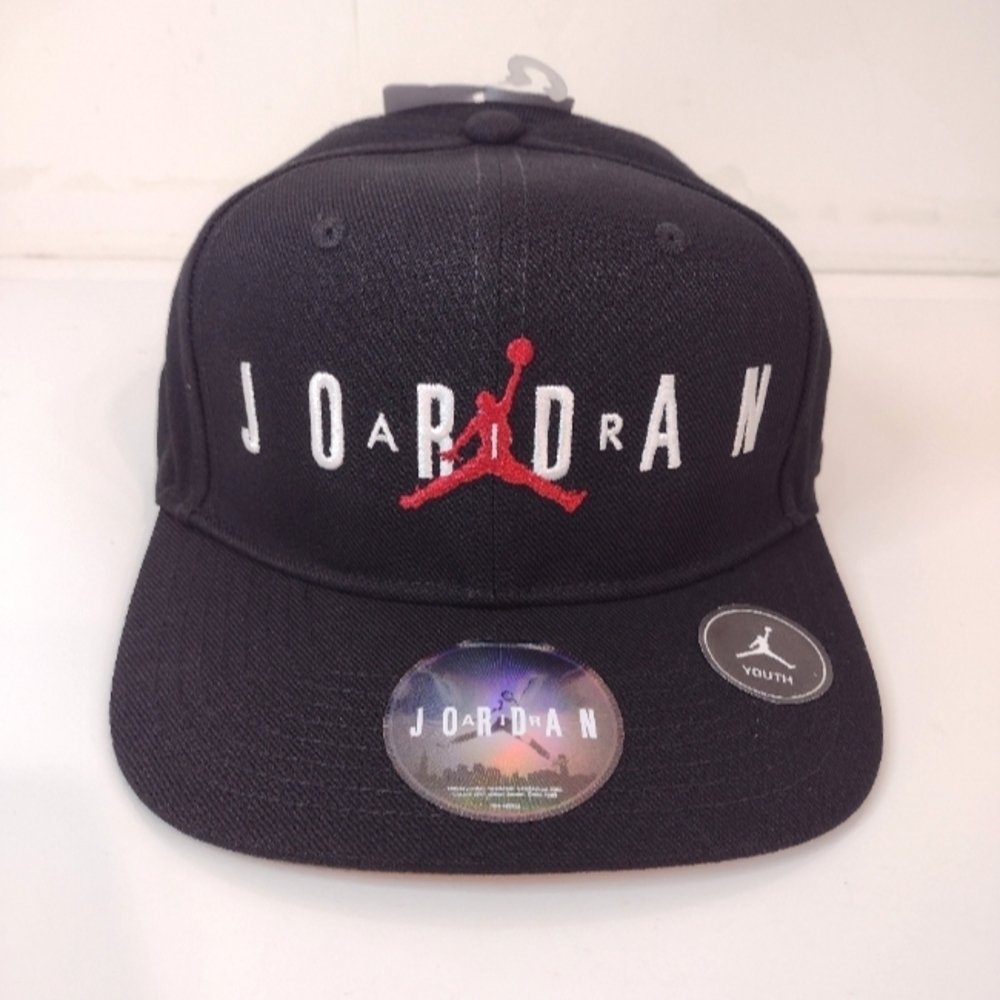 Jordan Nike youth black air cap